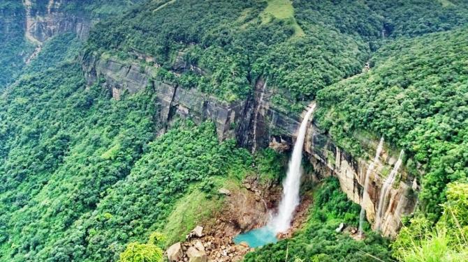 Nohkalikai Waterfalls